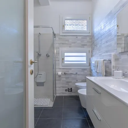 Guesthost - Gina's Garden X4 博洛尼亚