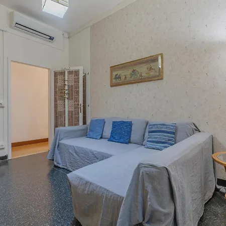 Guesthost - Gina's Garden X4