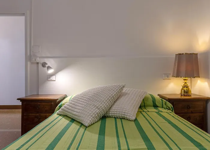 דירה Guesthost - Bolognina Quiet With Garden X4