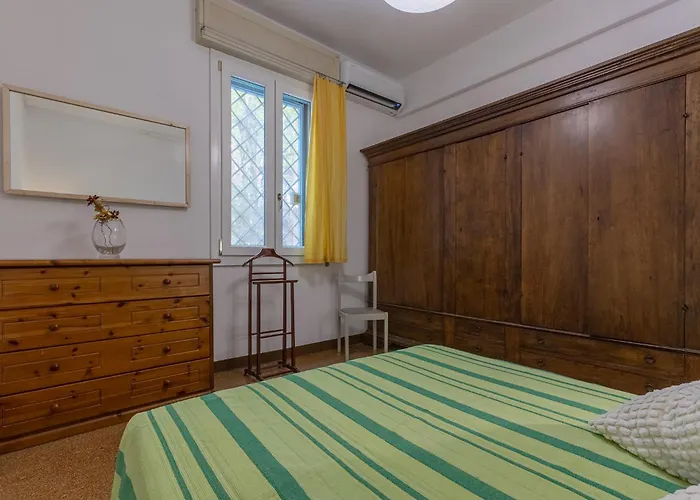 Guesthost - Bolognina Quiet With Garden X4 * Boloňa