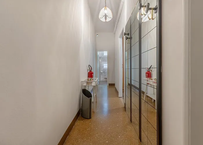 Guesthost - Bolognina Quiet With Garden X4 * בולוניה